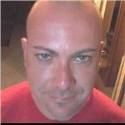 Sono laureato in economia ed impartisco lezioni private di Economia Aziendale, Diritto, Inglese, Francese e Matematica per ragazzi delle scuole m.e s